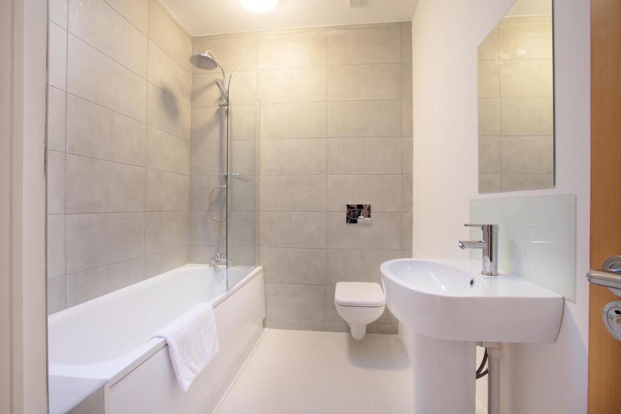 Ferienwohnung Rest&Recharge - Regents Court Manchester Exterior foto